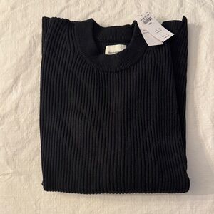 Abercrombie & Fitch LuxeSoft Oversized Crew Black Ribbed Sweater Women’s